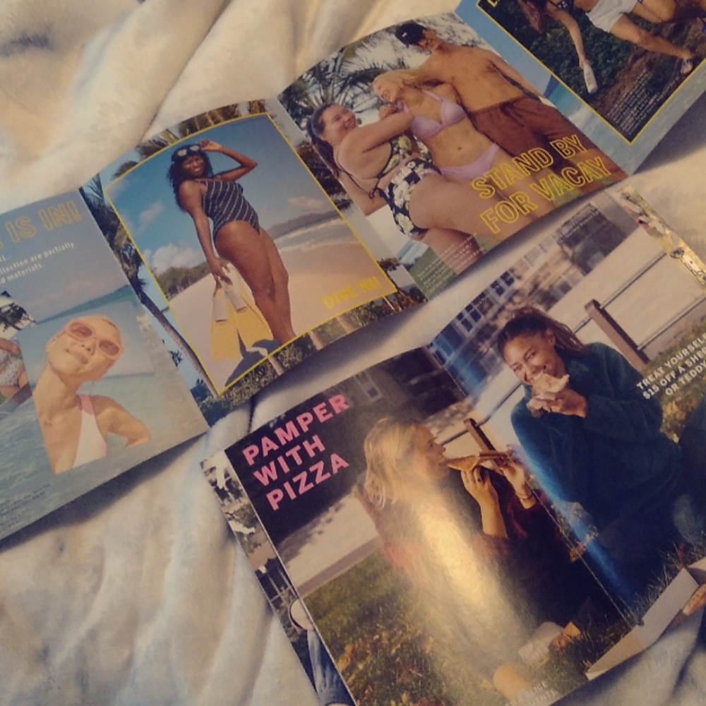 Bundle of 2 vs pink paper ads